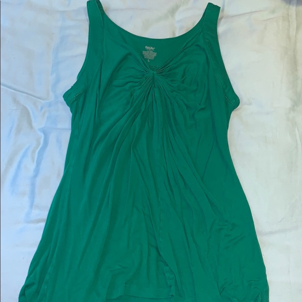 sleeveless blouse
